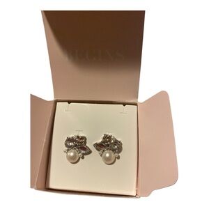 Origami Owl Silver Pearl Earrings